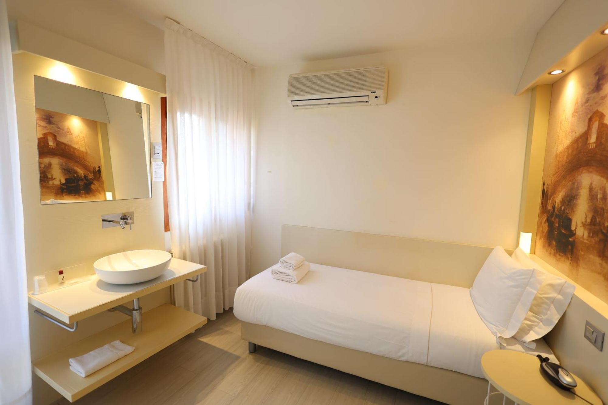 Hotel Silva Venise